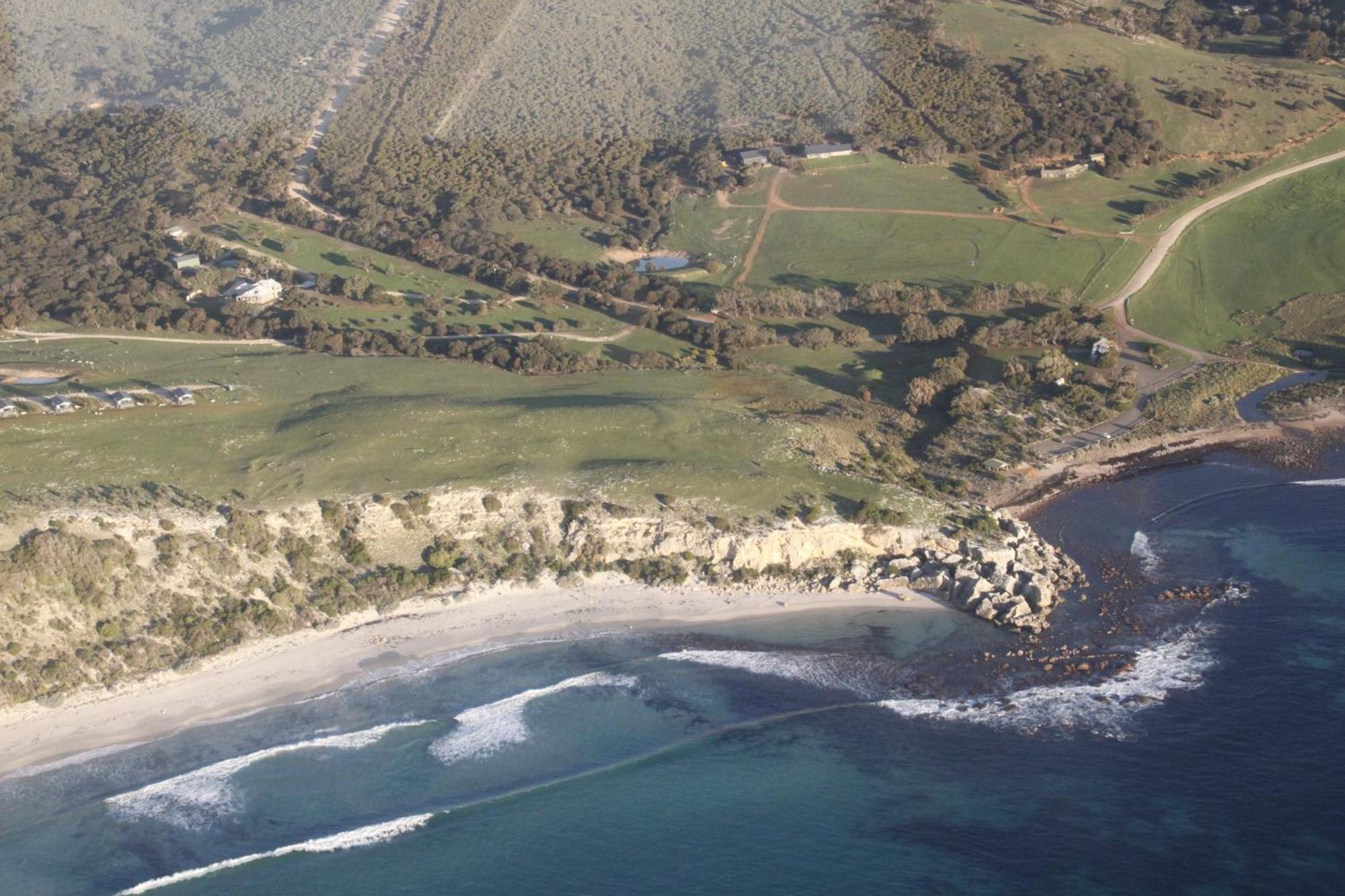 Waves & Wildlife Cottages Kangaroo Island Stokes Bay エクステリア 写真